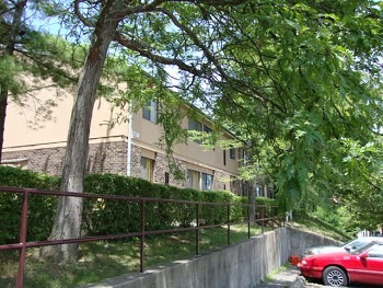 Linden Grove Apartments | East Pittsburgh | Aishel Real Estate