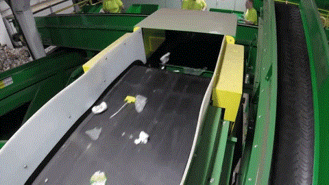 Eddy-current separator removing used aluminum cans.