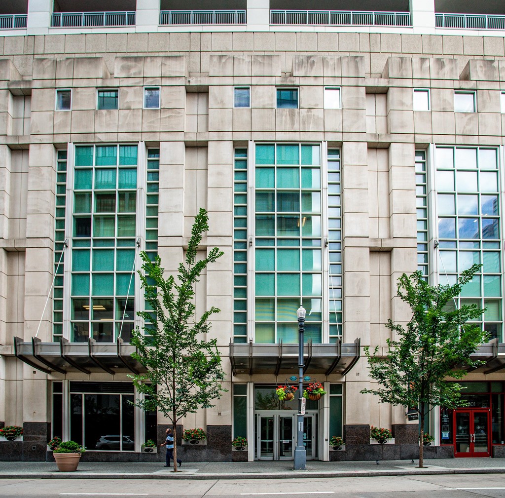 Downtown - Sold $850,000