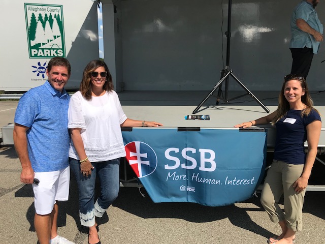ssb bank employees at bookbag giveaway event